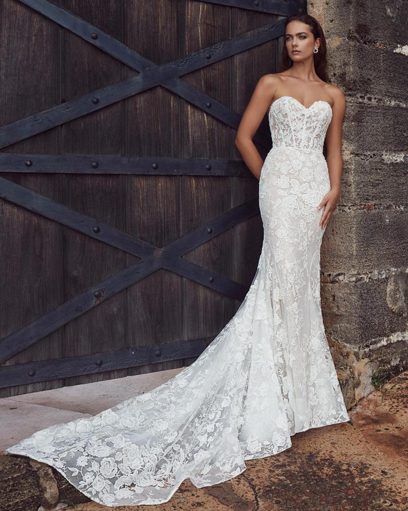 123107 simple lace wedding dress with classic sweetheart neckline4